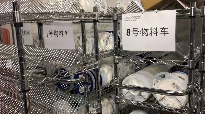 SMT貼片廠的物料車 SMT貼片廠的物料車